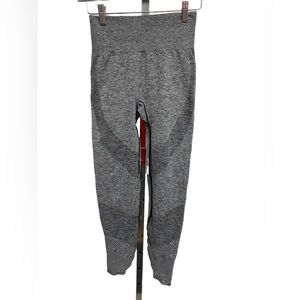 Victoria’s Secret Pink Seamless Compression Leggings size Small NWOT